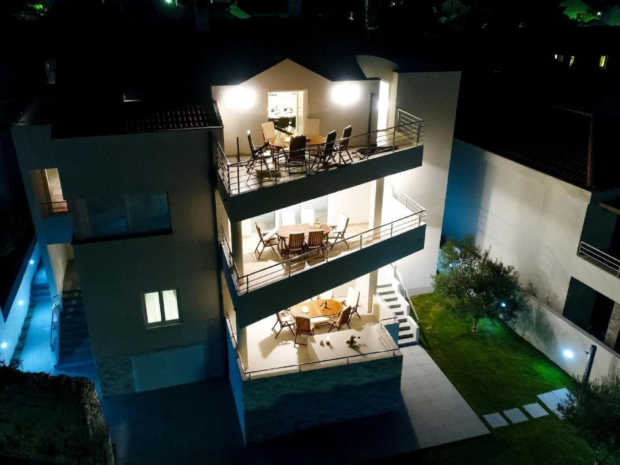 Modern Villa In Nin With Terrace Екстер'єр фото